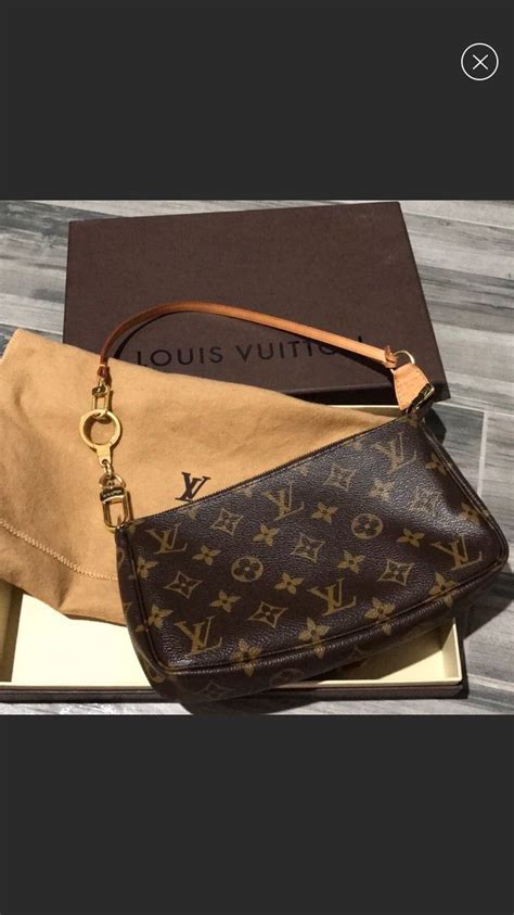 lv pochette.|Lv pochette accessoires discontinued.